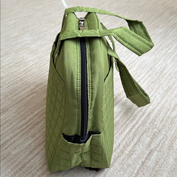 EUC Gaiam Metro Gym Bag Commuting Yoga Mat Green - Picture 6 of 16